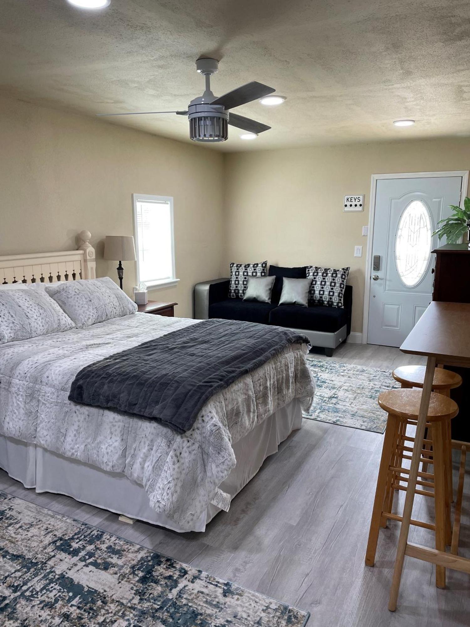 B Apartment Polk City